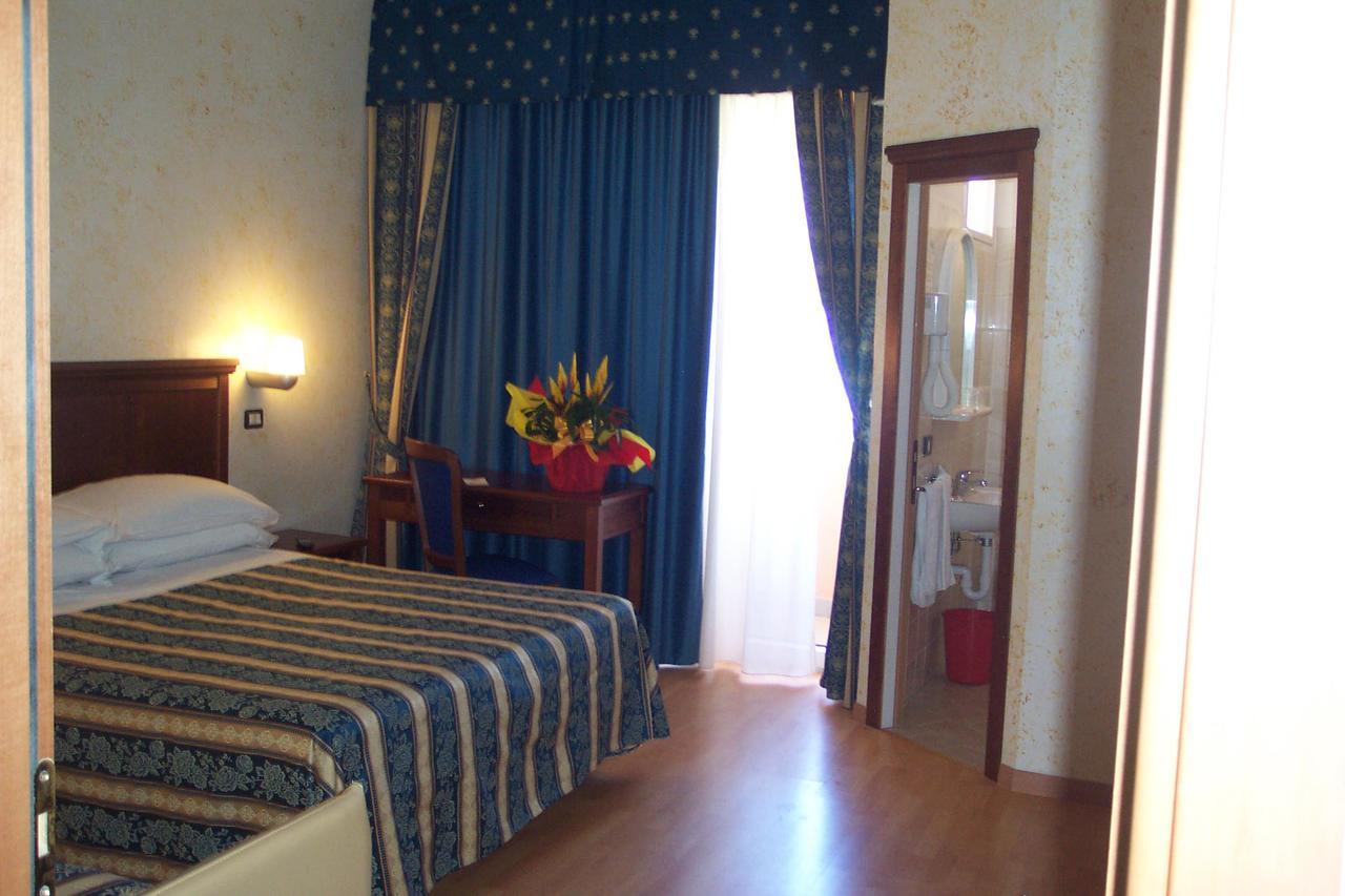 Hotel Alexander Resort Rimini Exterior photo