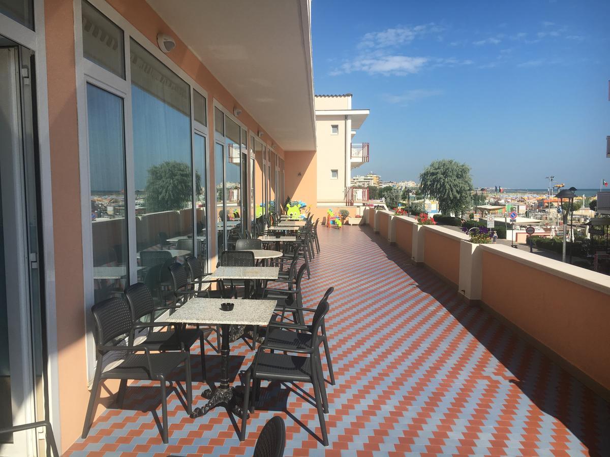 Hotel Alexander Resort Rimini Exterior photo