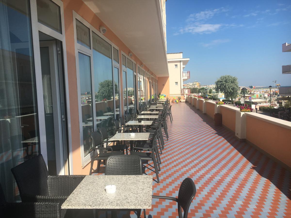 Hotel Alexander Resort Rimini Exterior photo